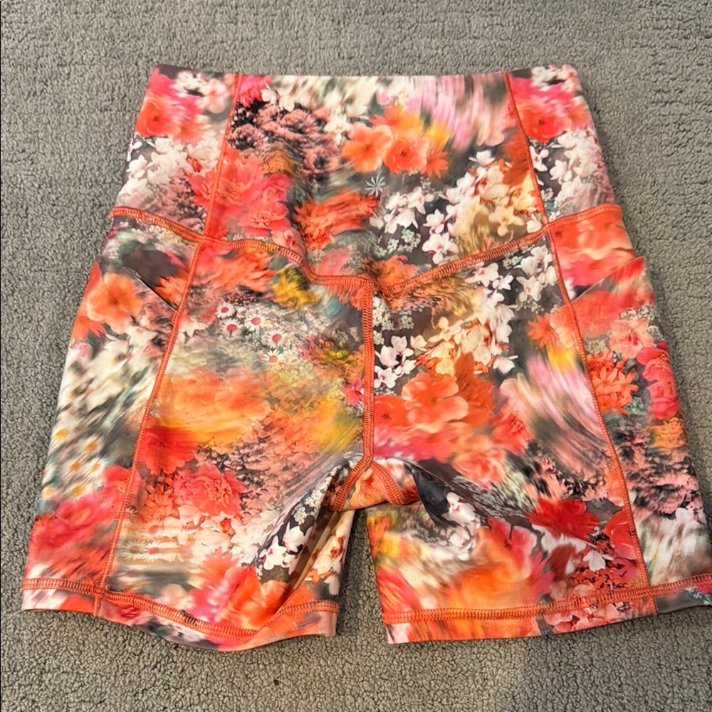 5” Floral Women's Spandex Shorts - Picture 2 of 6